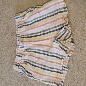 Colorful dress shorts from old navy in a youth extra large